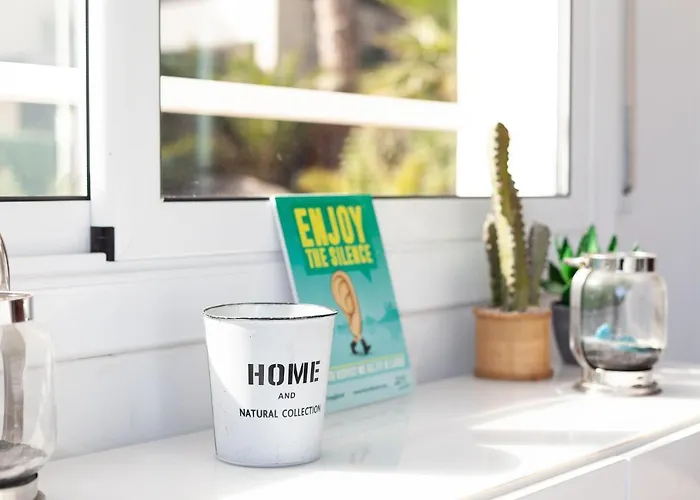 House In A Garden With View Willa