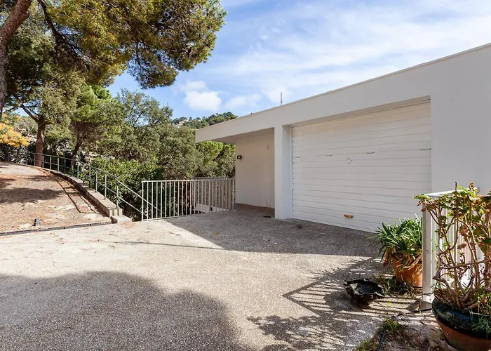 Willa House In A Garden With View Lloret de Mar